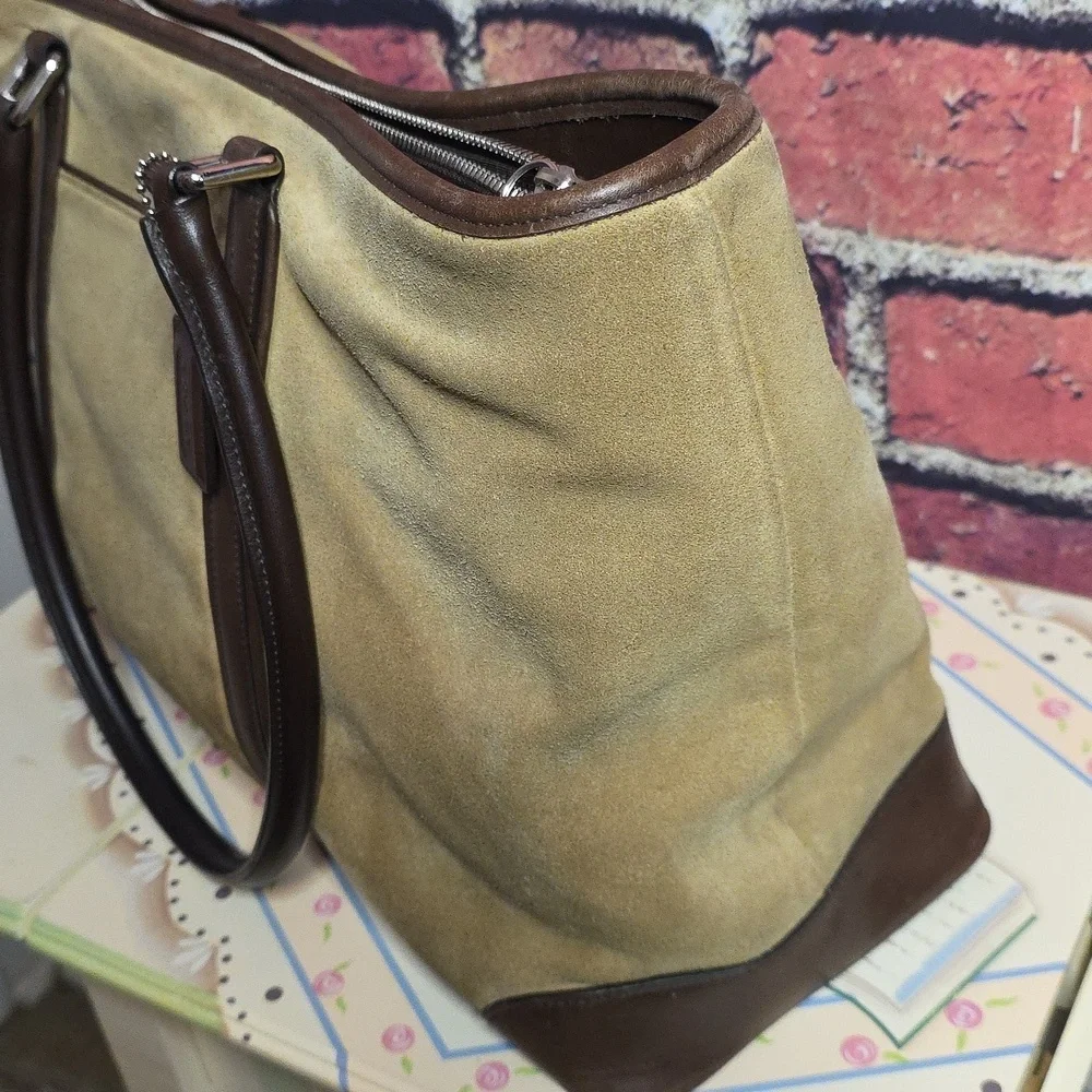 Coach Vintage   2003 Hamptons  HUGE Suede Tote 5121 Y2k